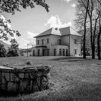 Le Clos Berthet Noir et Blanc